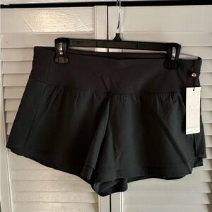 CALIA by Carrie Underwood Dark Grey KICK IT Up Performance Short for Active Wear